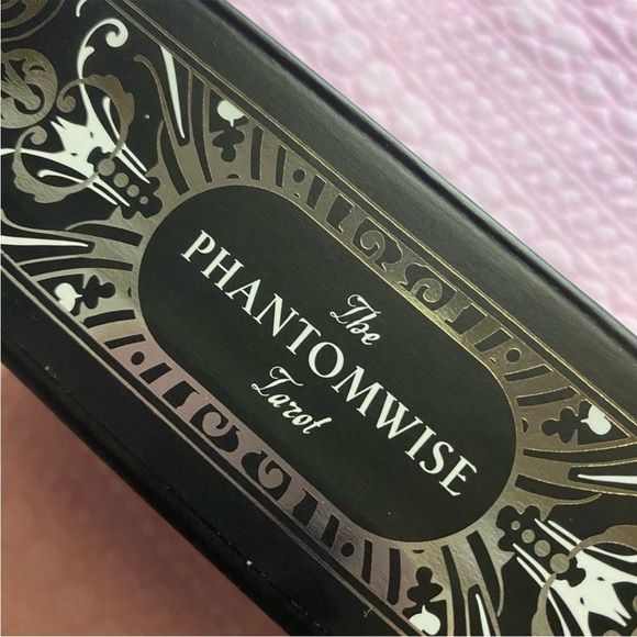 Phantomwise Tarot Deck and Guidebook - Picture 8 of 11